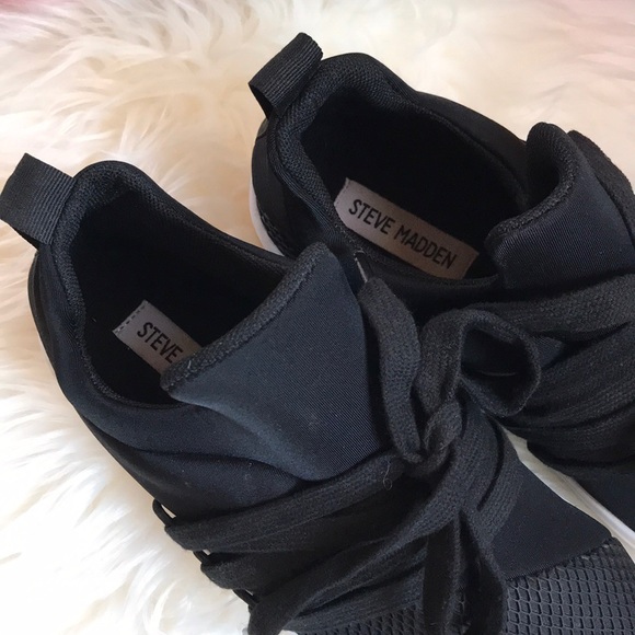 Steve Madden black sneakers - Picture 3 of 6